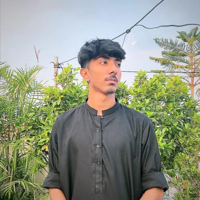 Resheph Inayat